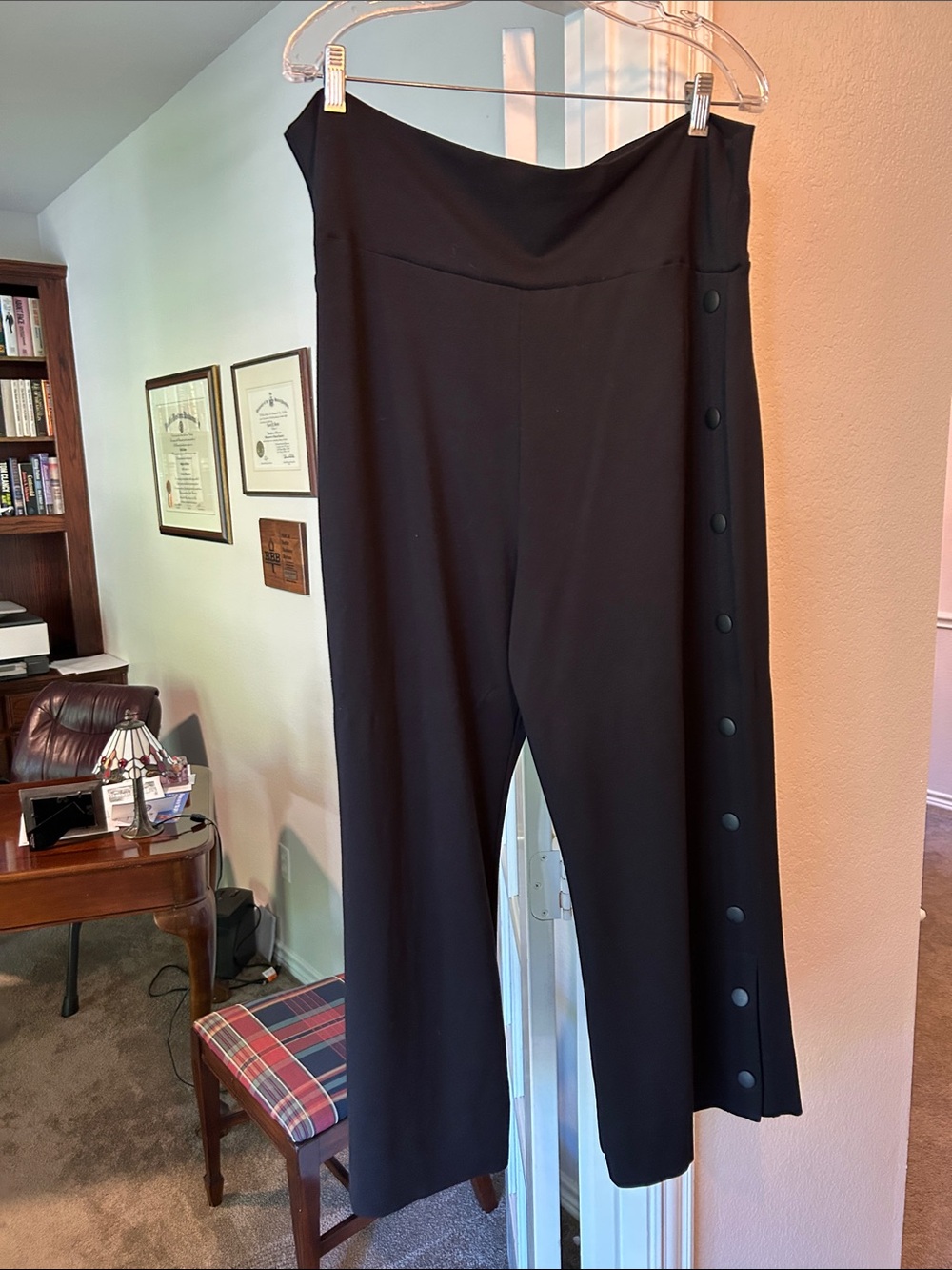 CAbi Snap Cropped Pants In Black Wide Flare Leg Side Snap Style Number 5867 - Picture 2 of 6